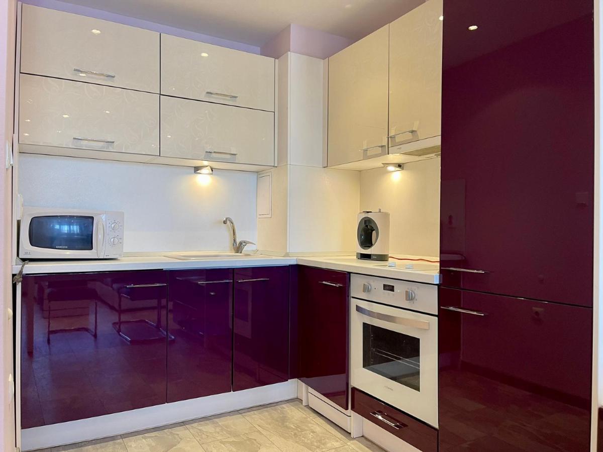 Апартамент Чаролит / Apartment Charoite Burgas Luaran gambar